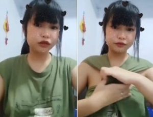 Sinh viên khoe vếu đẹp để bạn bè ngưỡng mộ